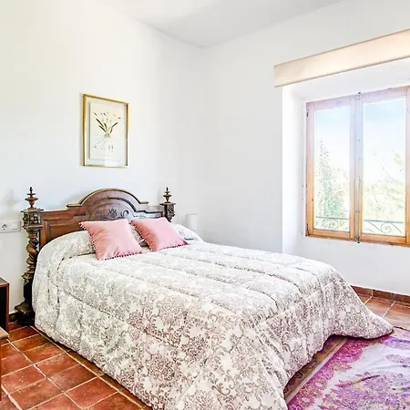 Lovely In With Kitchen Holiday home *